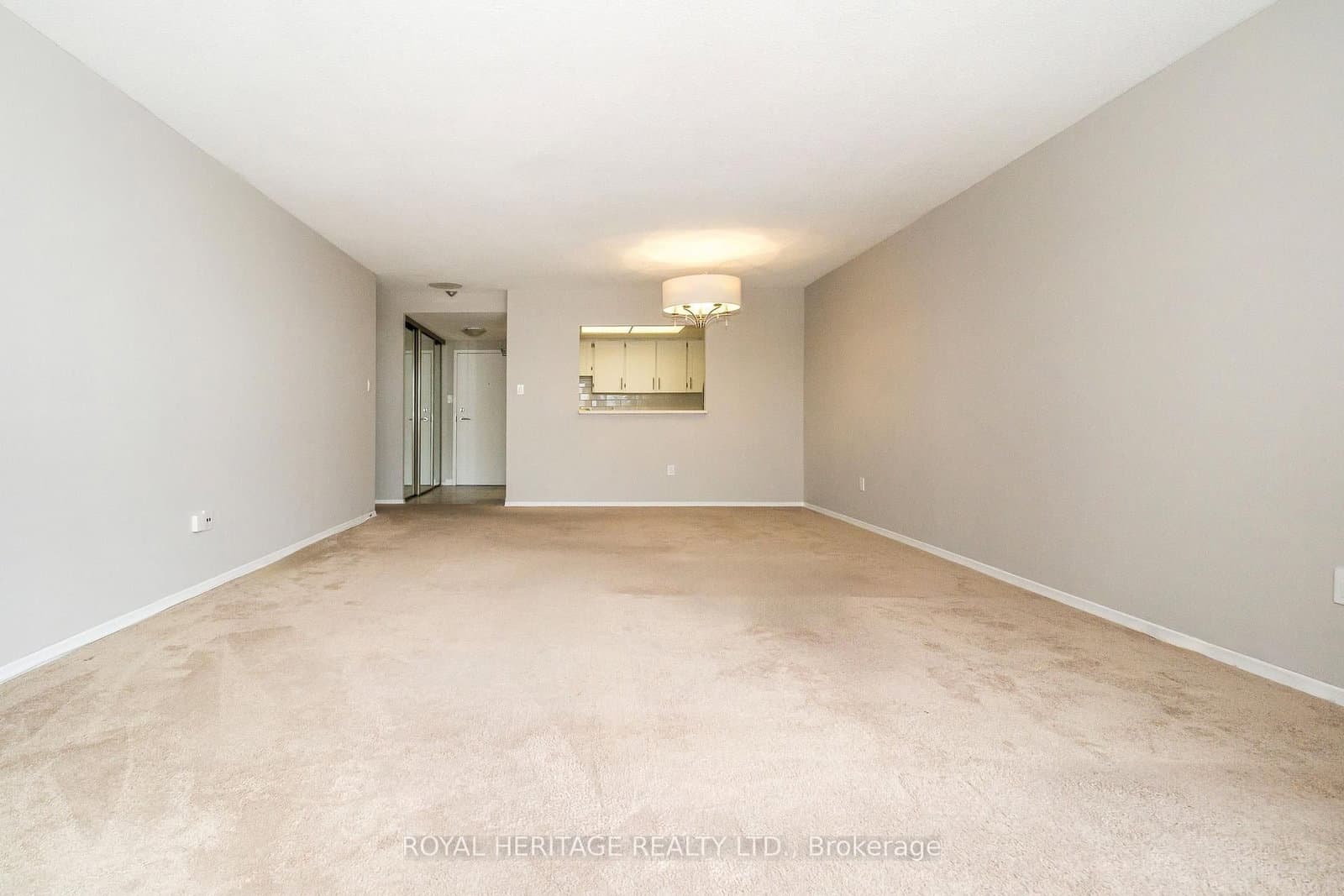 10 Dean Park Road, Unit 313 thumbnail 8
