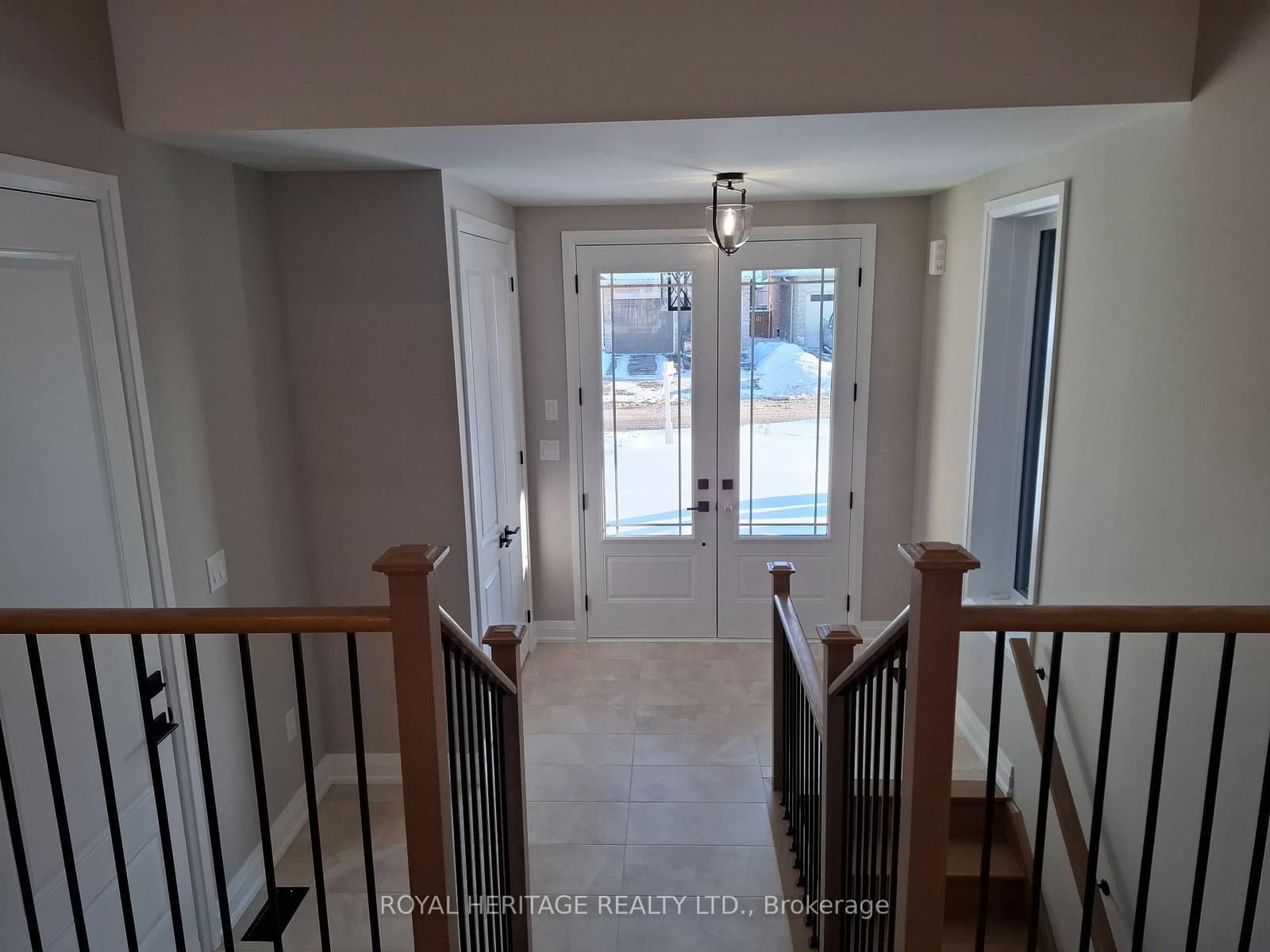 8 St Augustine Drive thumbnail 3