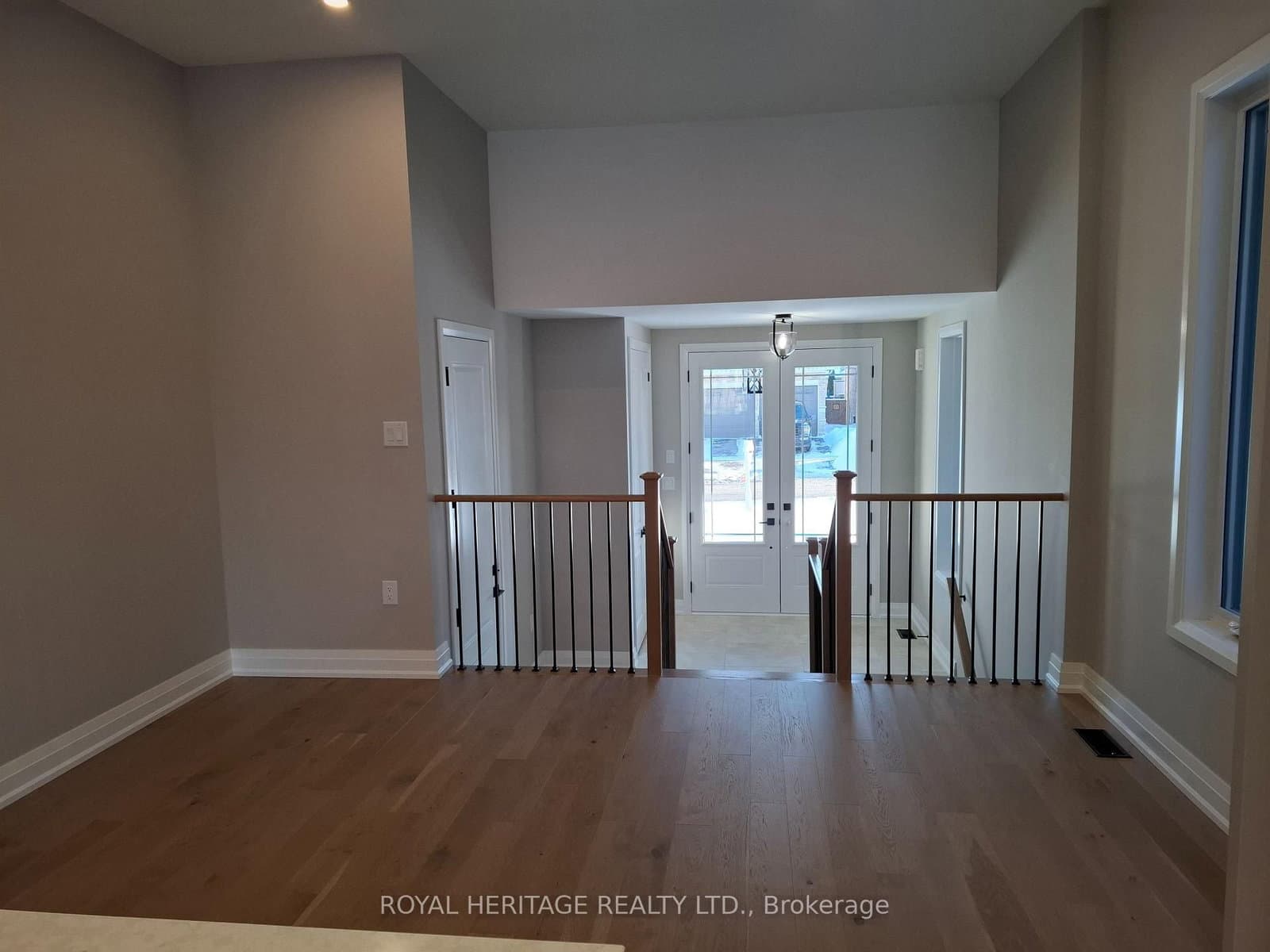 8 St Augustine Drive thumbnail 4