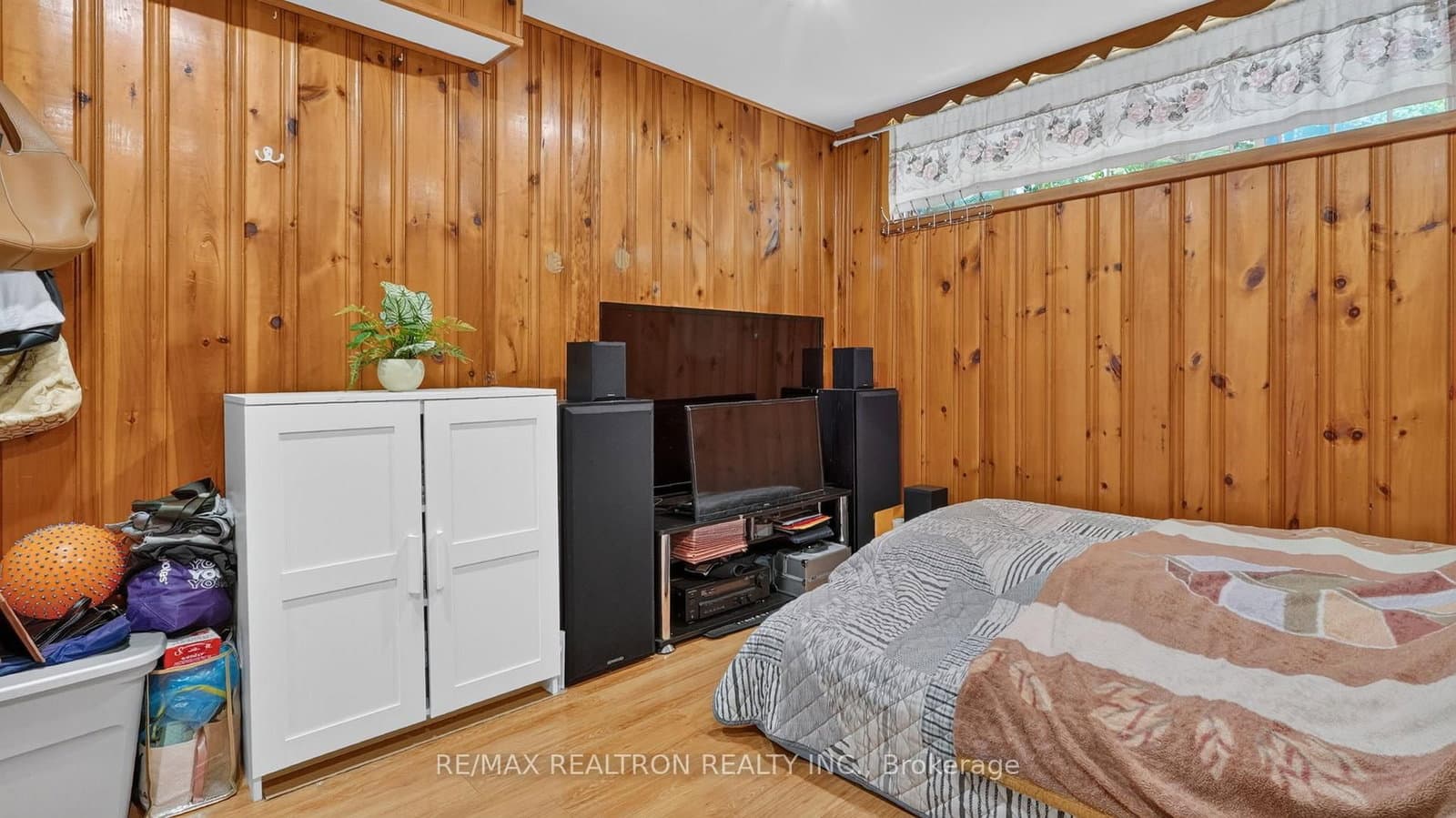 8 Bonnechere Crescent thumbnail 30