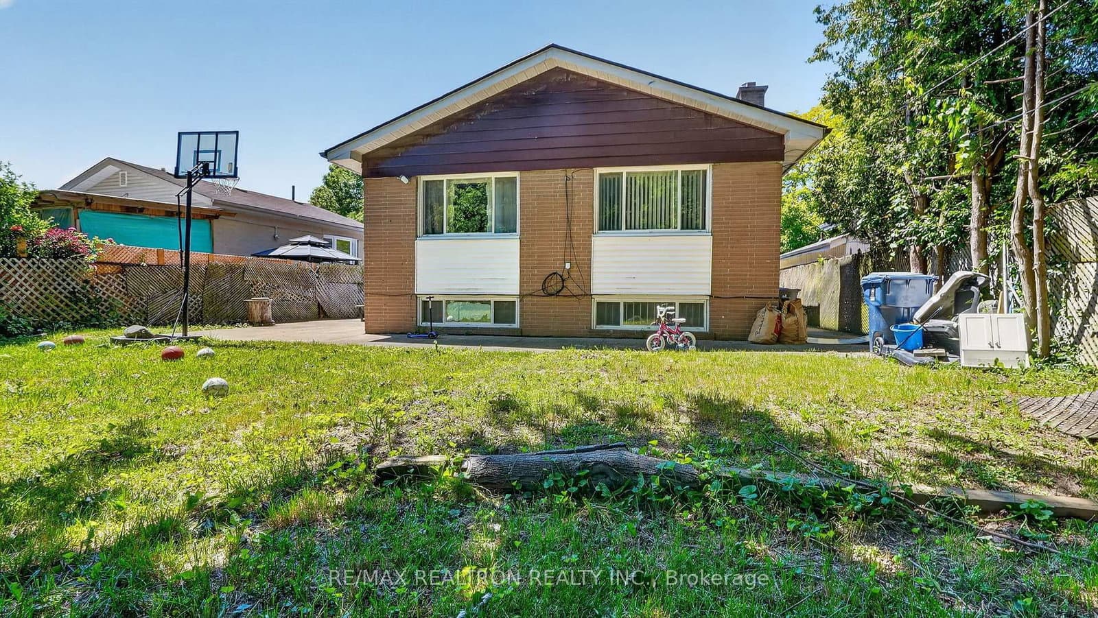 8 Bonnechere Crescent thumbnail 43