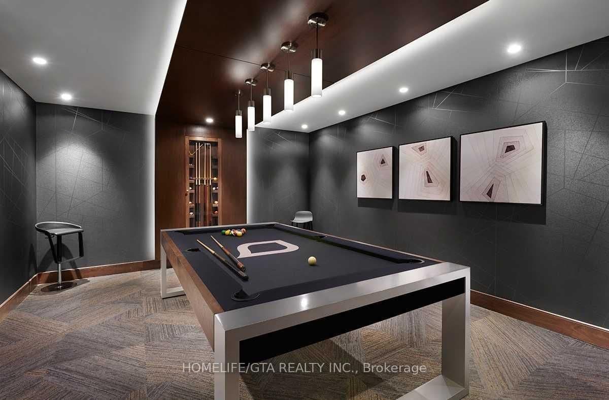 275 Village Green Square, Unit PH17 thumbnail 25