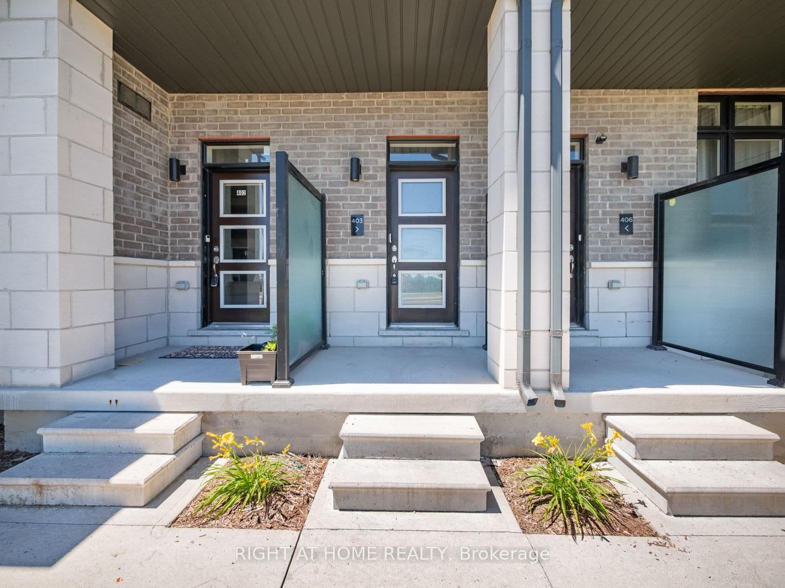 2550 Castlegate Crossing, Unit 403 thumbnail 3