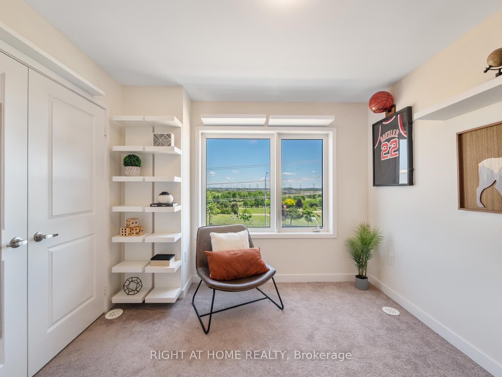 2550 Castlegate Crossing, Unit 403 thumbnail 31