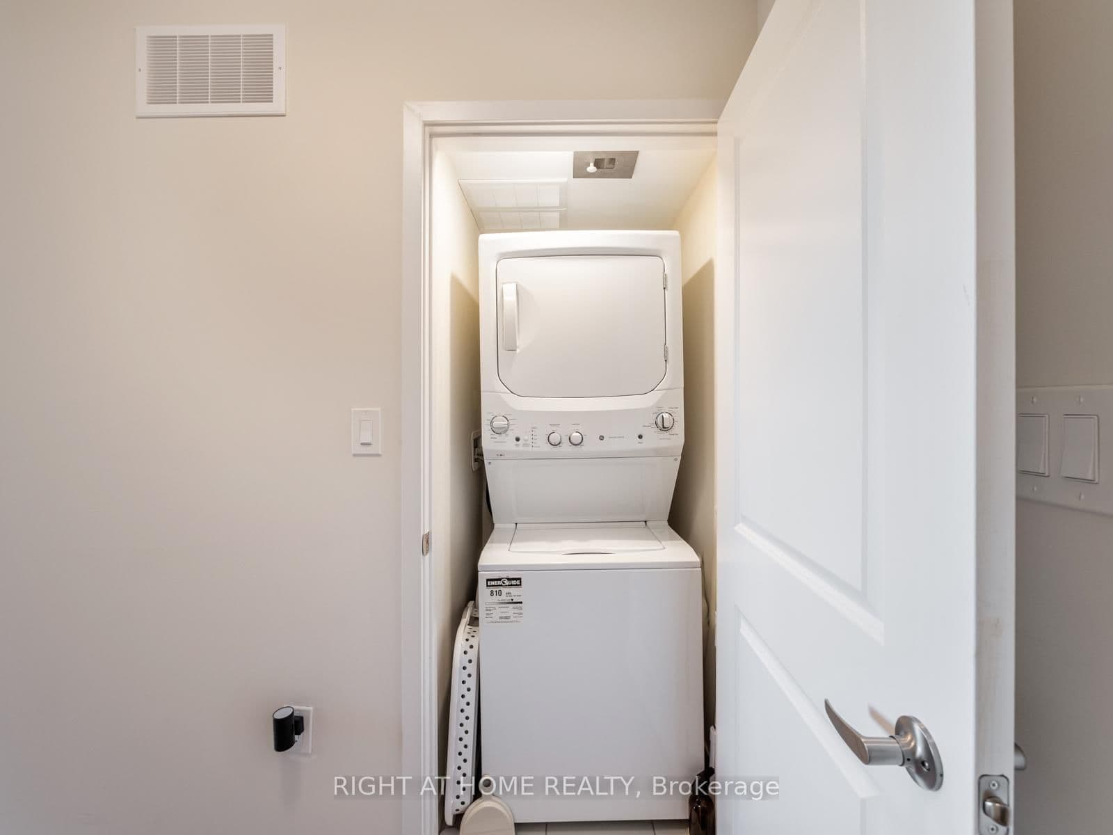 2550 Castlegate Crossing, Unit 403 thumbnail 37
