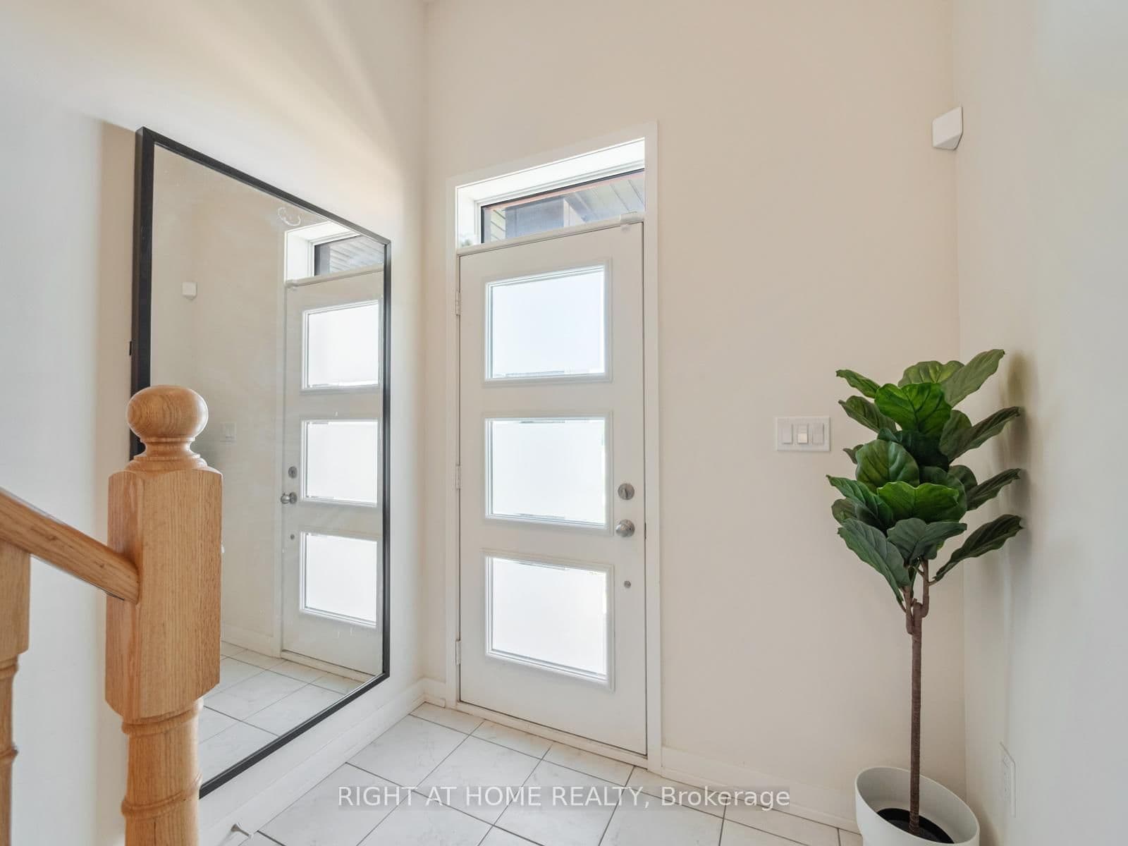 2550 Castlegate Crossing, Unit 403 thumbnail 4