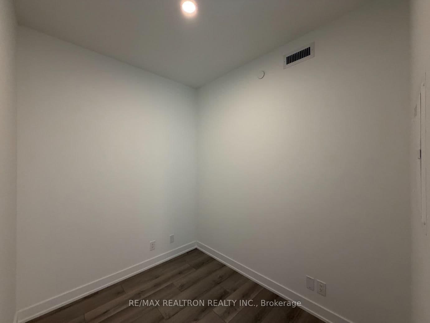 20 Deans Drive, Unit 516 thumbnail 6