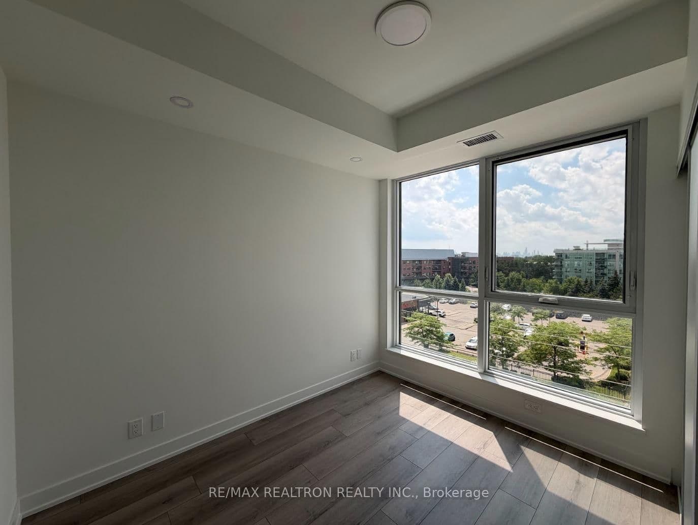 20 Deans Drive, Unit 516 thumbnail 7