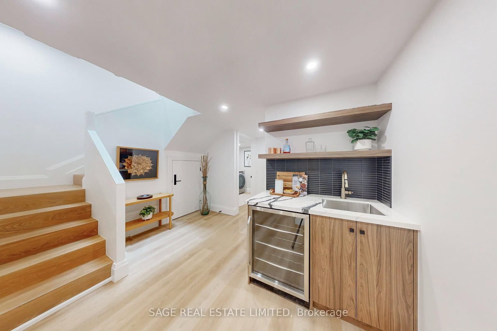 116 Lee Avenue thumbnail 35
