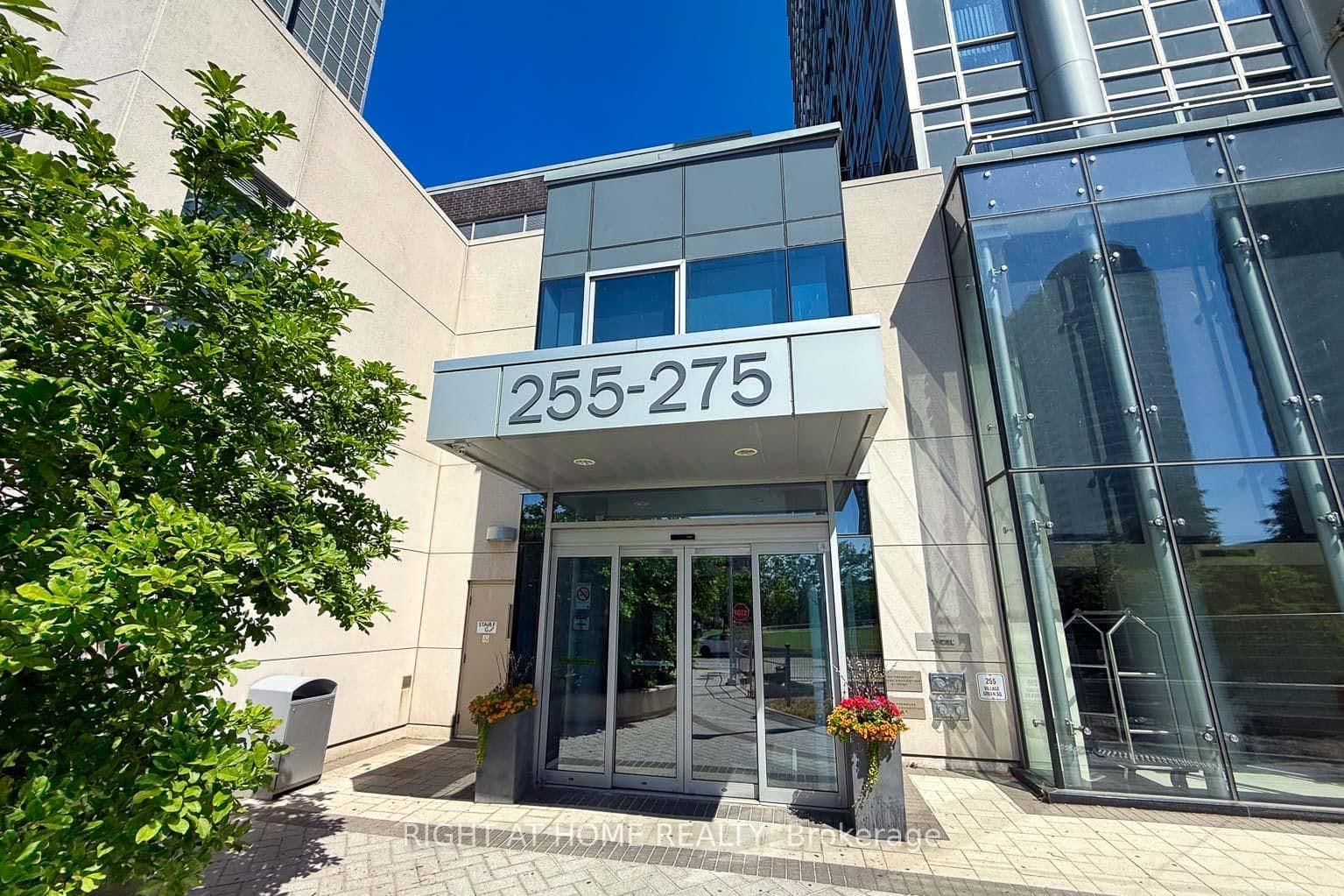 255 Village Green Square, Unit 606 thumbnail 3