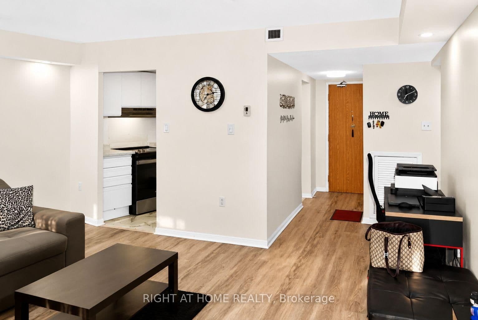 757 Victoria Park Avenue, Unit 1501 thumbnail 10