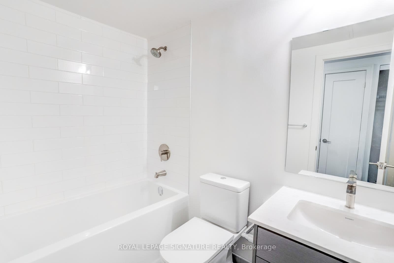 2 Manderley Drive, Unit 814 thumbnail 27