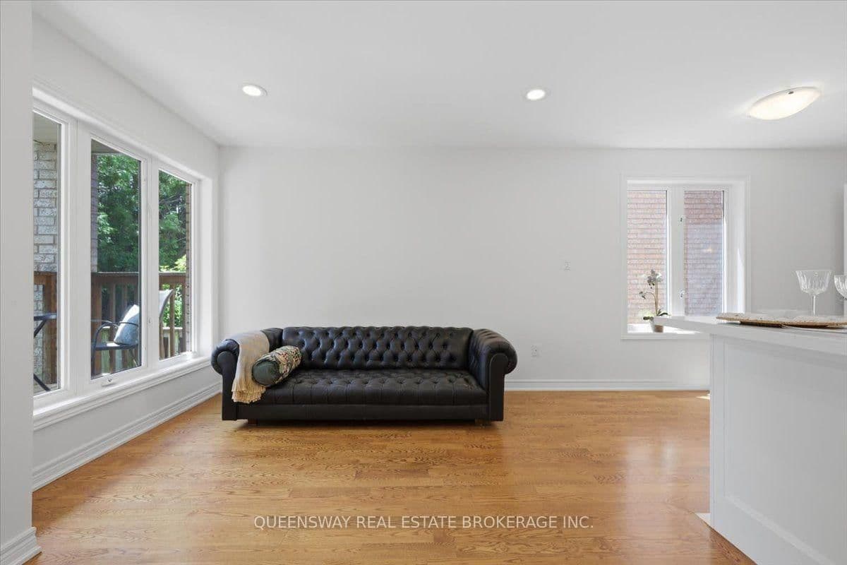 83 Floyd Avenue thumbnail 22