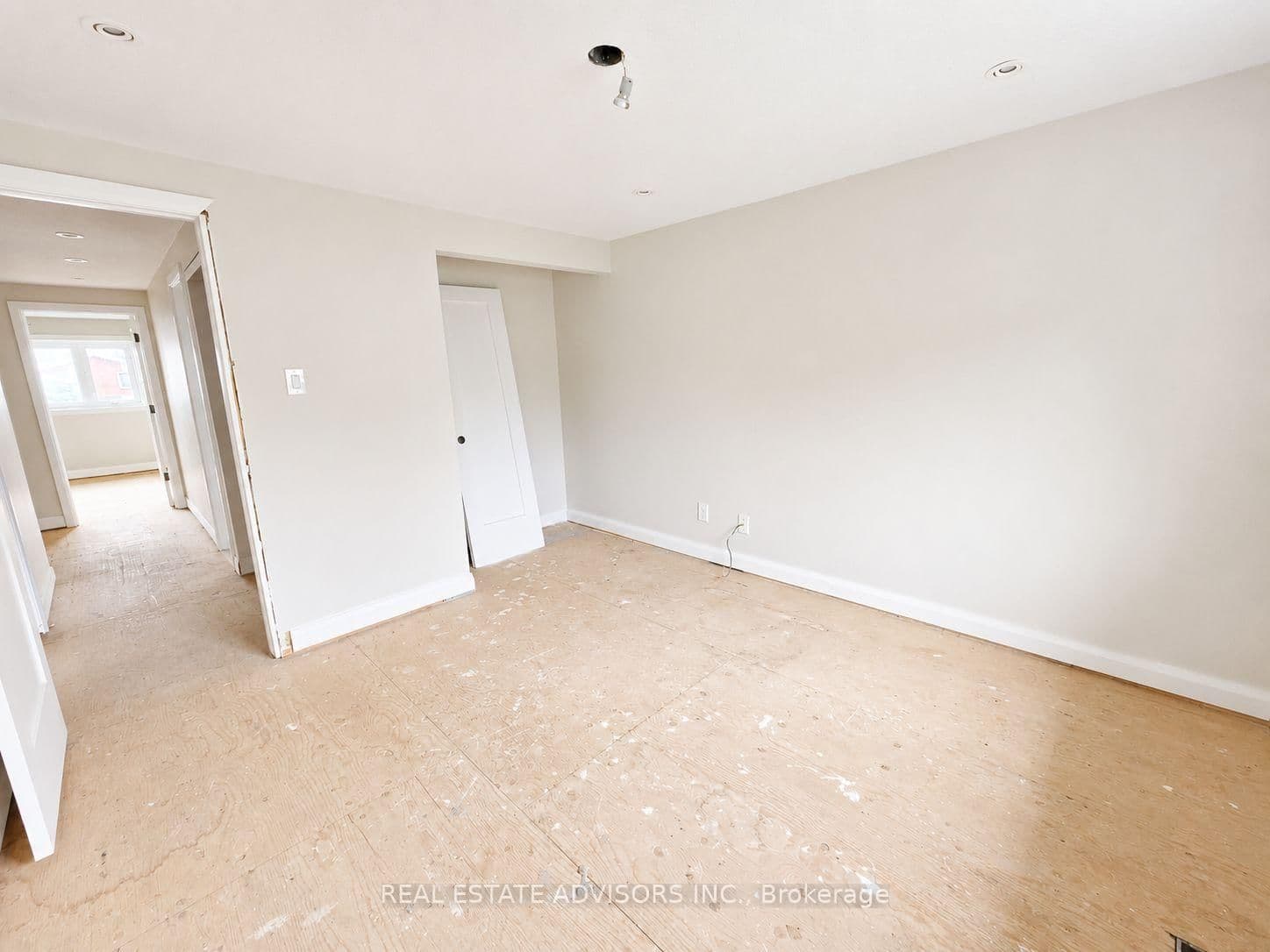 238 Braymore Boulevard thumbnail 14