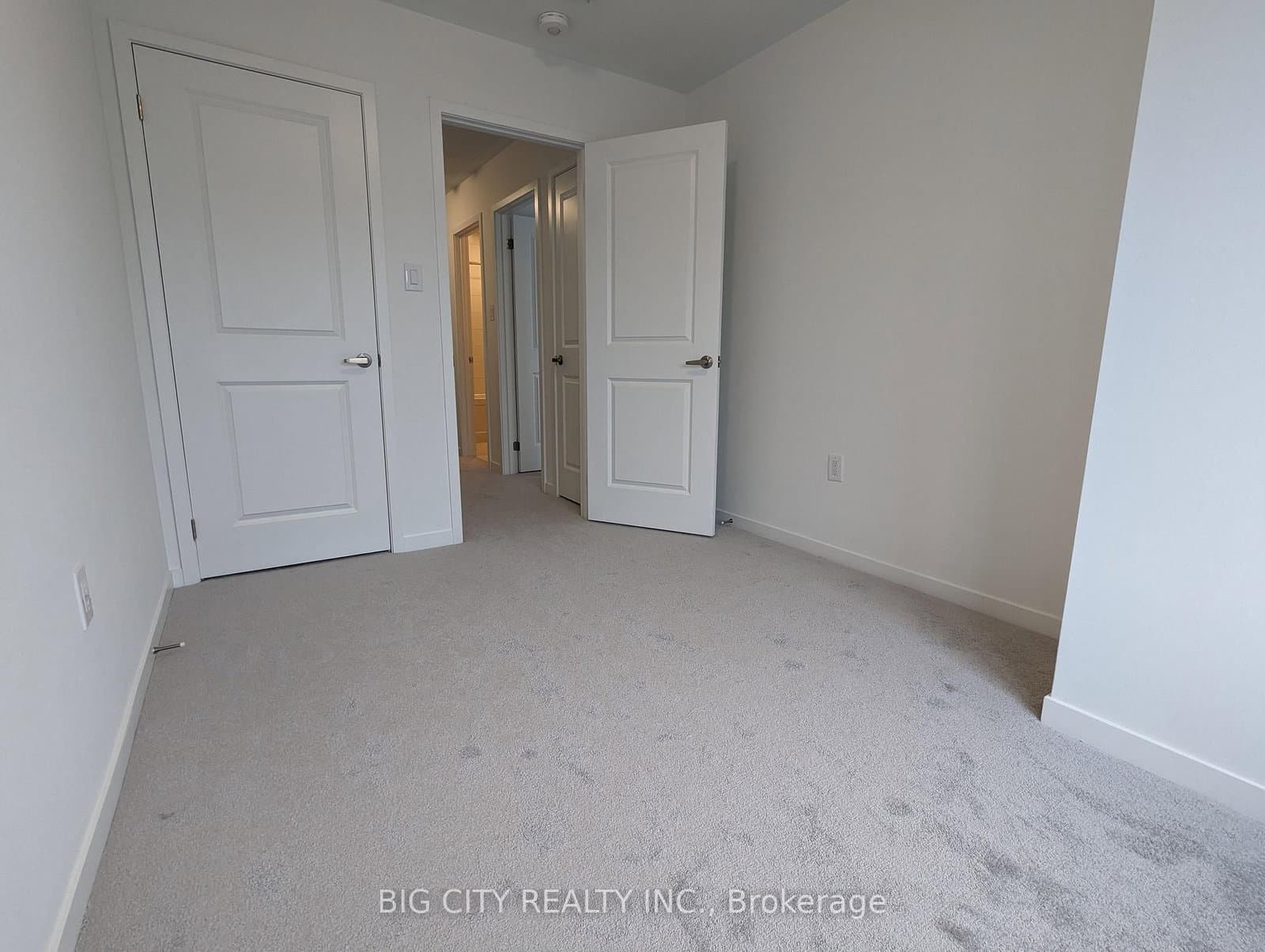 782 Heathrow Path, Unit 95 thumbnail 2