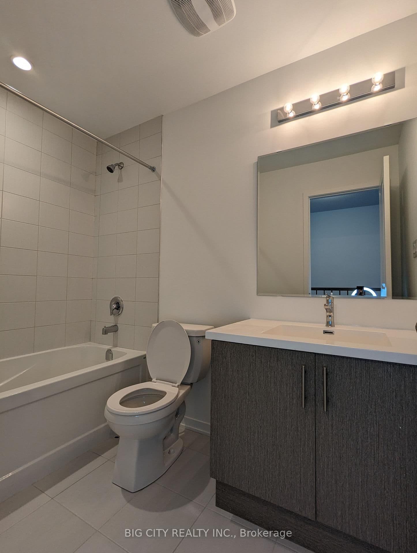 782 Heathrow Path, Unit 95 thumbnail 6