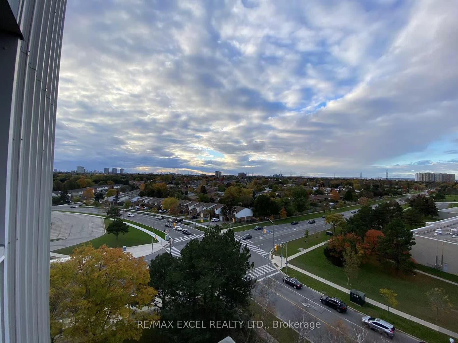 2500 Bridletowne Circle, Unit 907 thumbnail 13