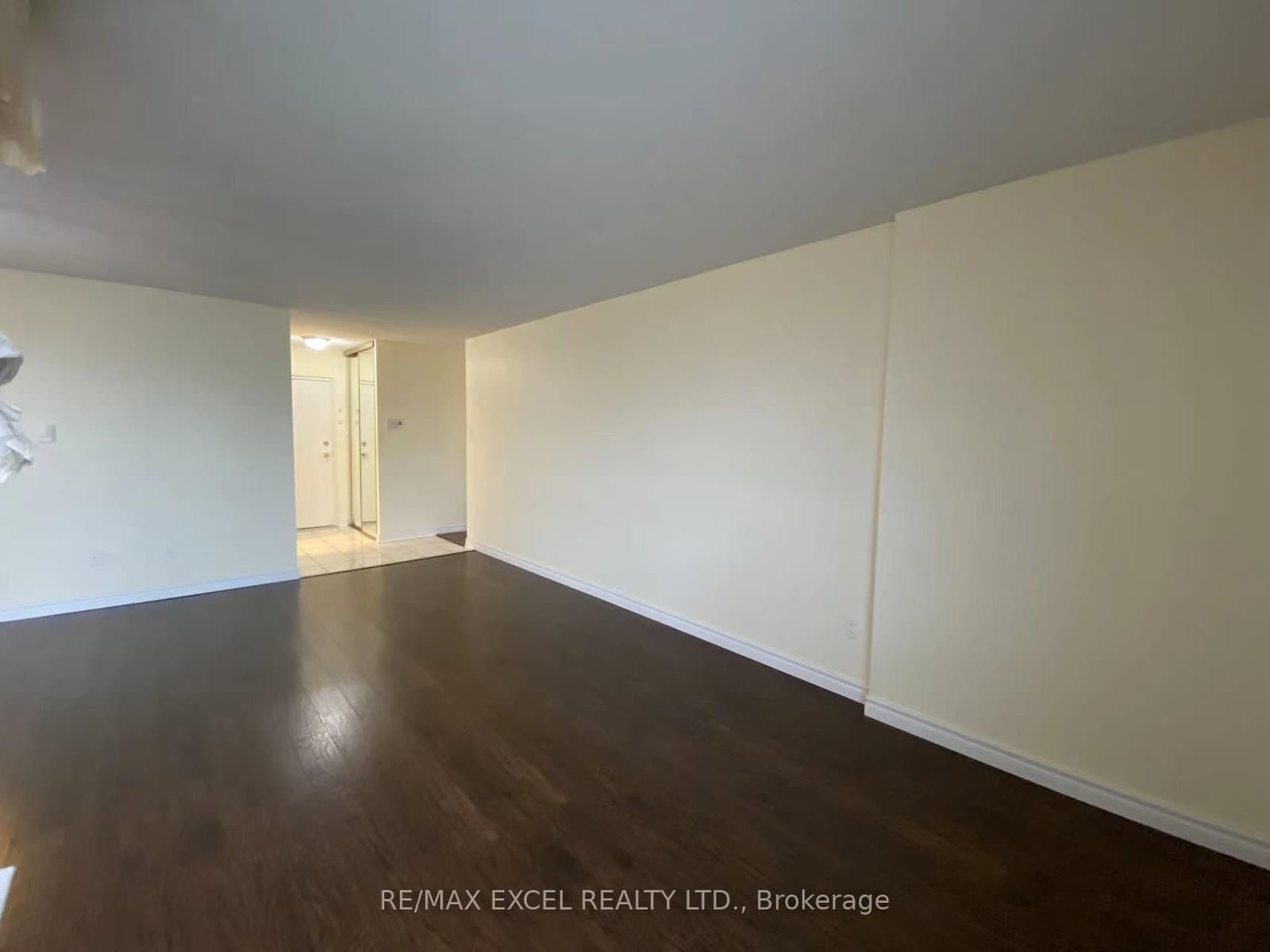 2500 Bridletowne Circle, Unit 907 thumbnail 18