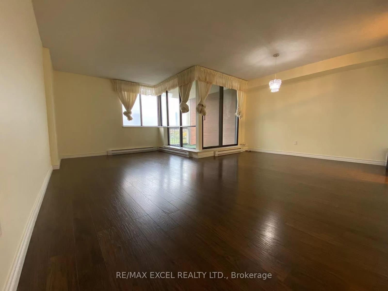 2500 Bridletowne Circle, Unit 907 thumbnail 20