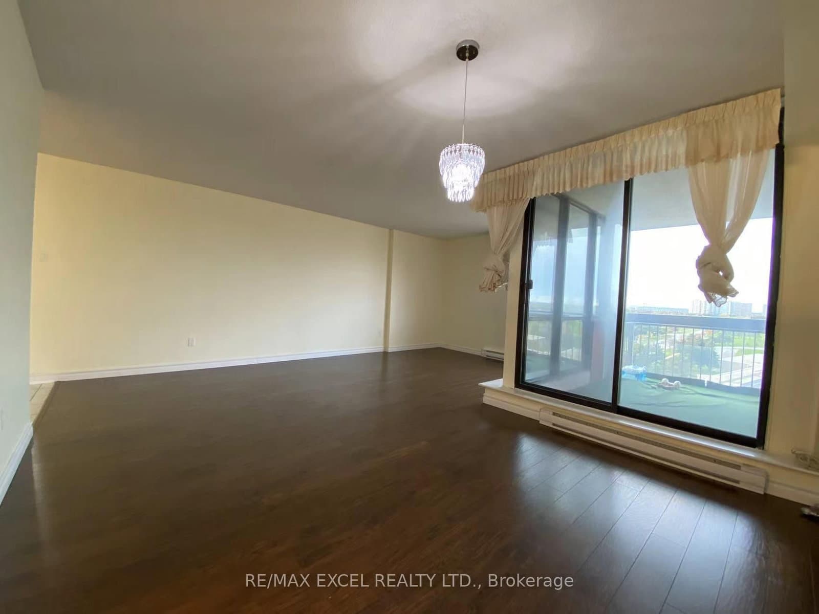 2500 Bridletowne Circle, Unit 907 thumbnail 21