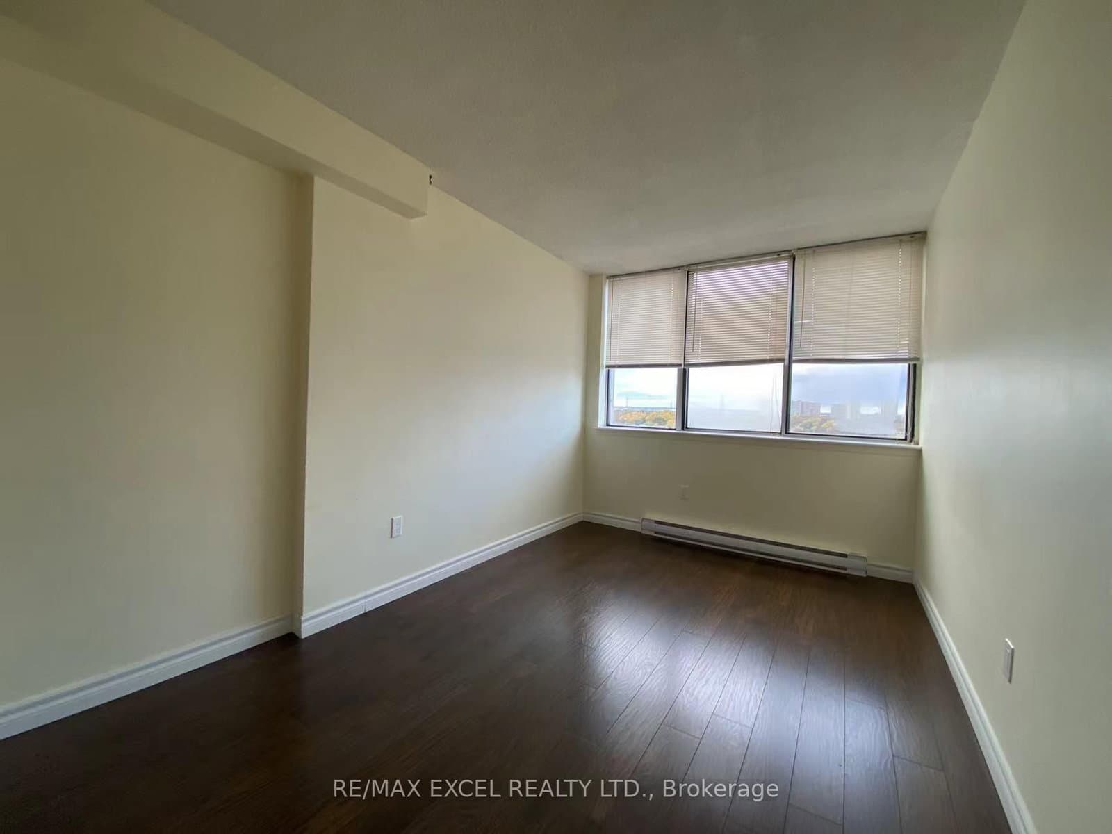 2500 Bridletowne Circle, Unit 907 thumbnail 33