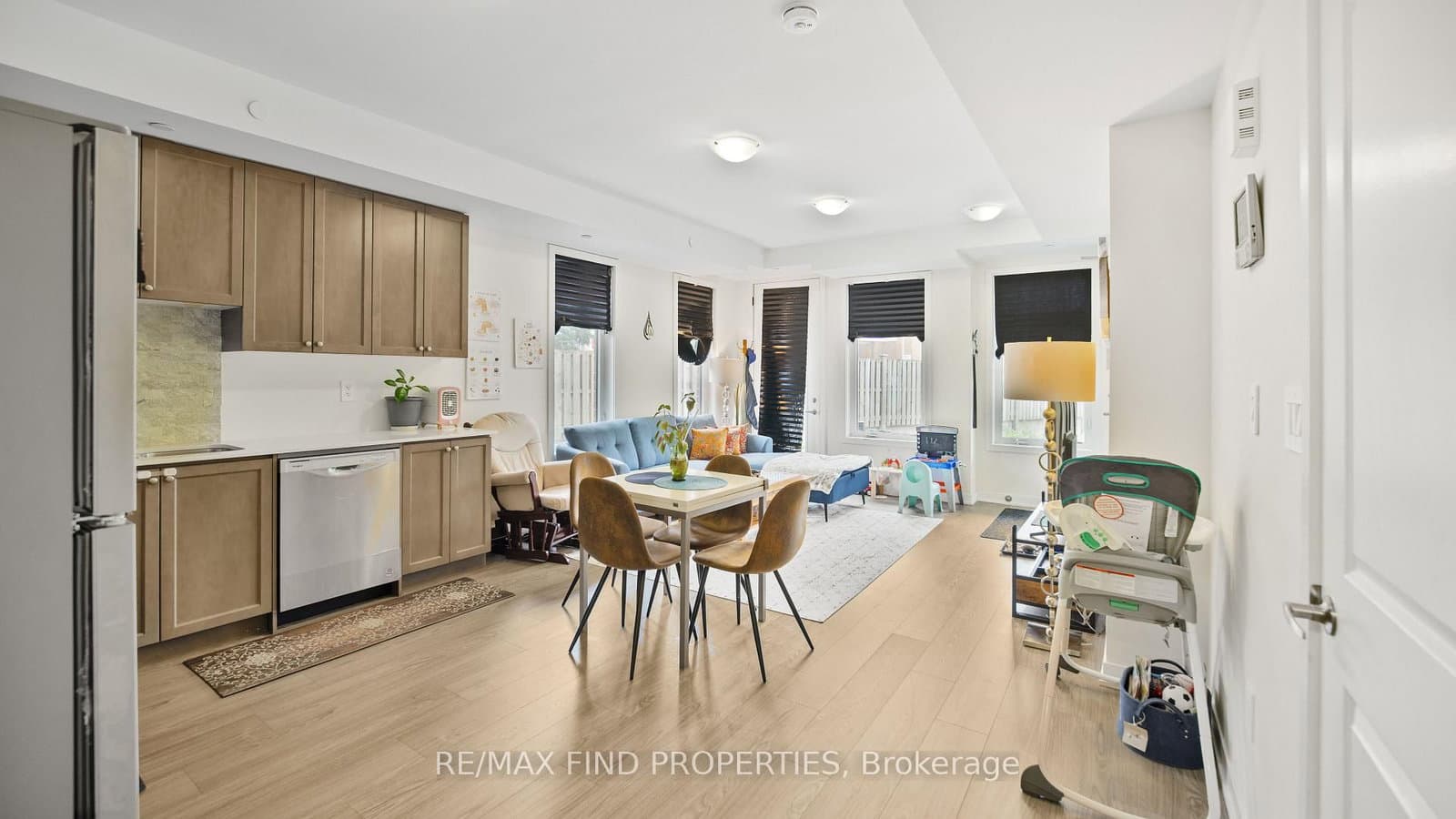 755 Omega Drive, Unit 301 thumbnail 12