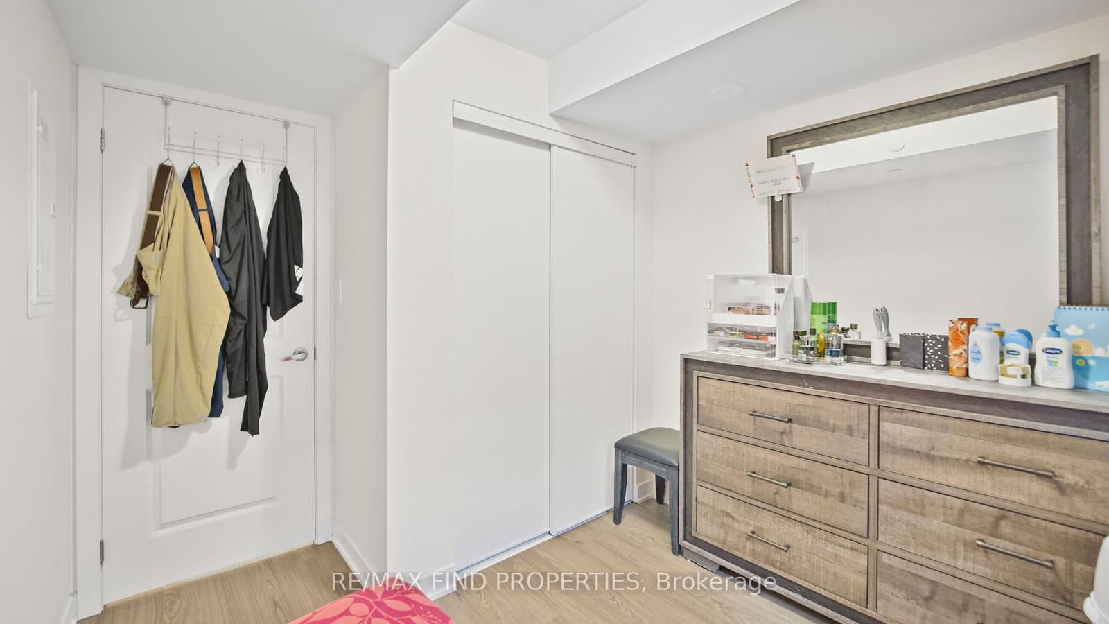 755 Omega Drive, Unit 301 thumbnail 25