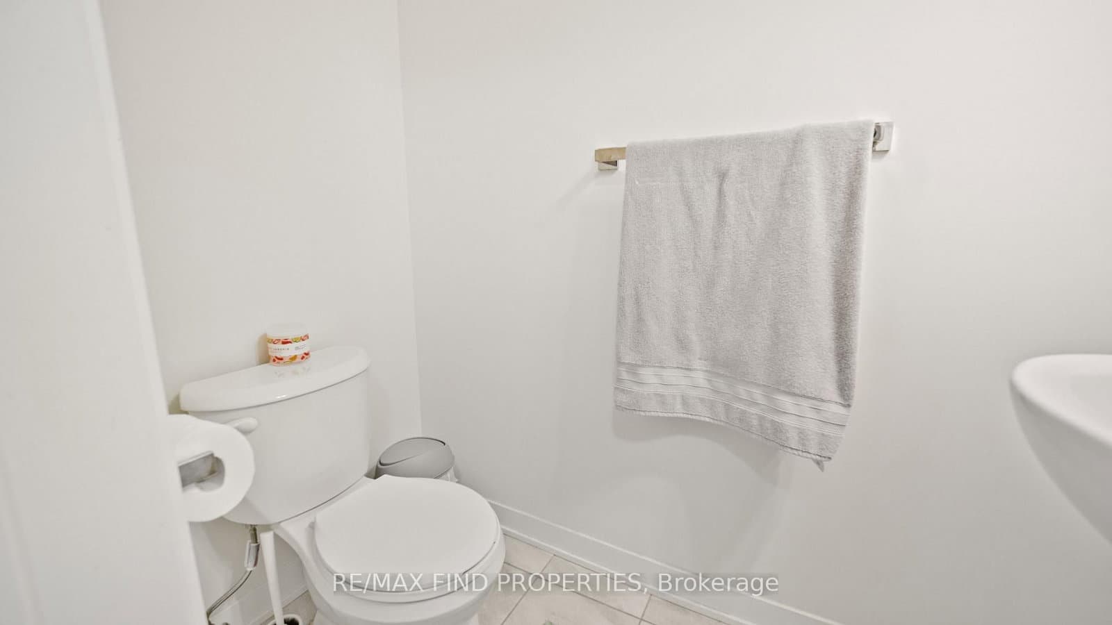 755 Omega Drive, Unit 301 thumbnail 32