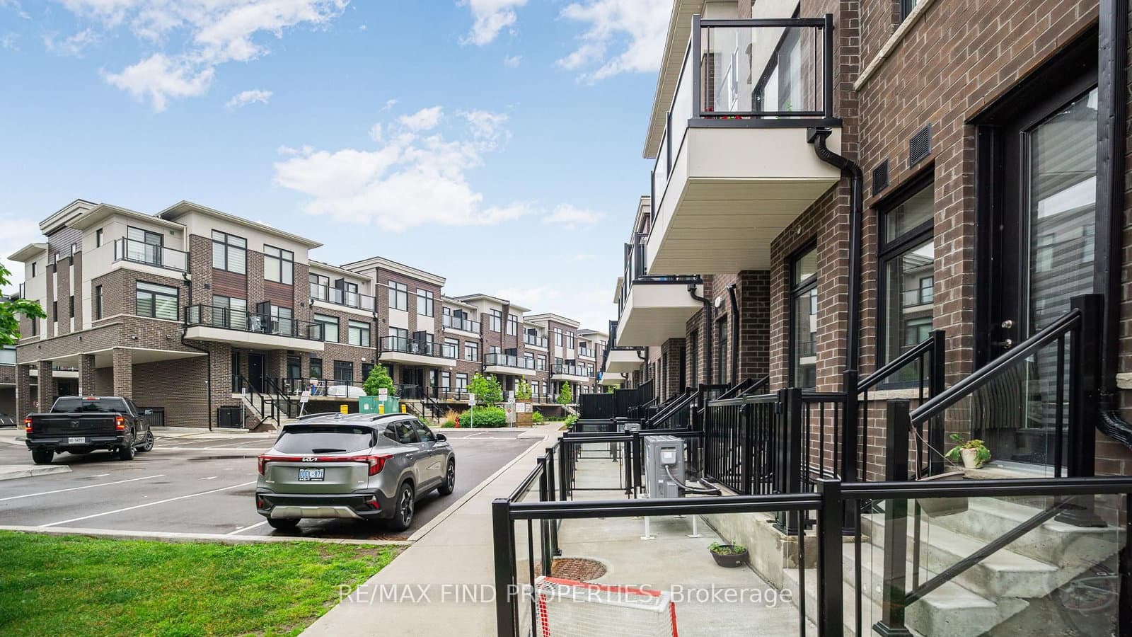 755 Omega Drive, Unit 301 thumbnail 4