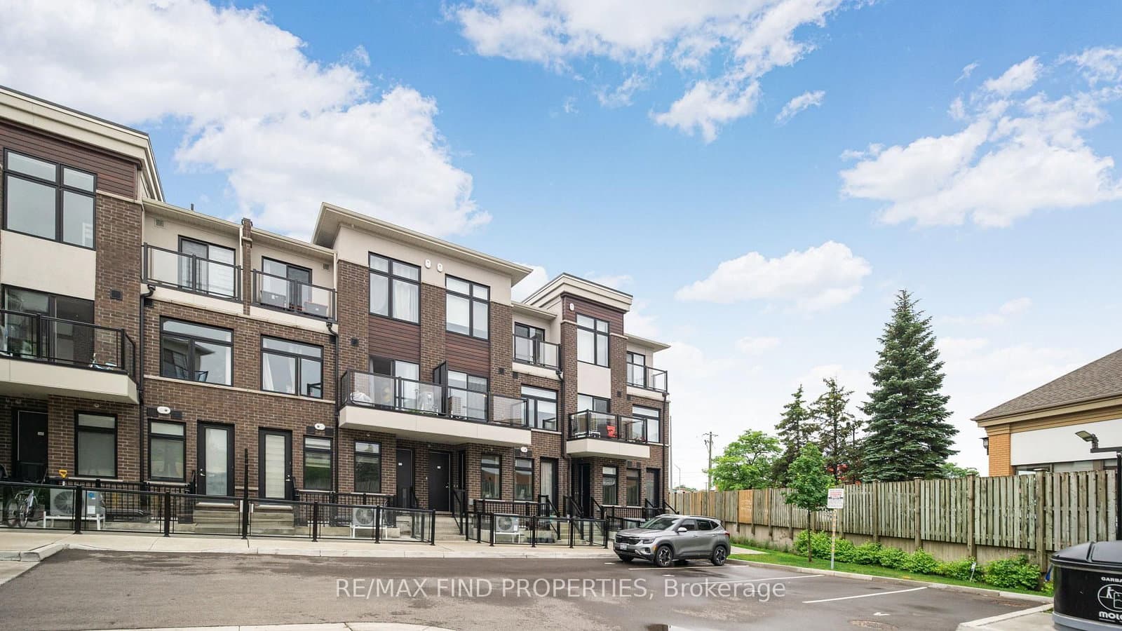 755 Omega Drive, Unit 301 thumbnail 8