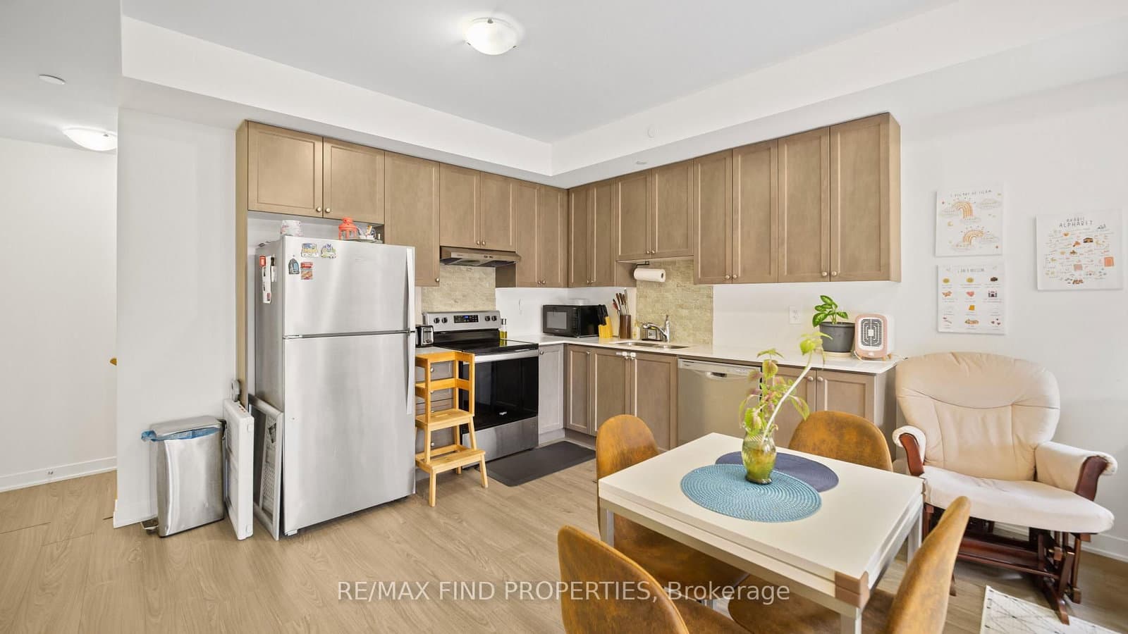755 Omega Drive, Unit 301 thumbnail 9