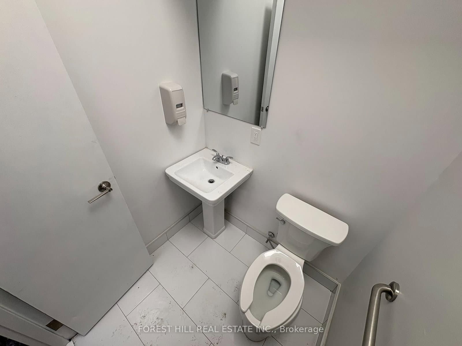 136 King Street E, Unit 4 thumbnail 8