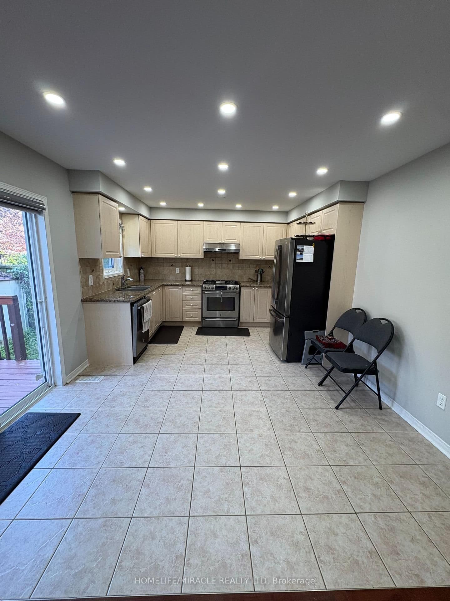 15 Nobbs Drive thumbnail 4
