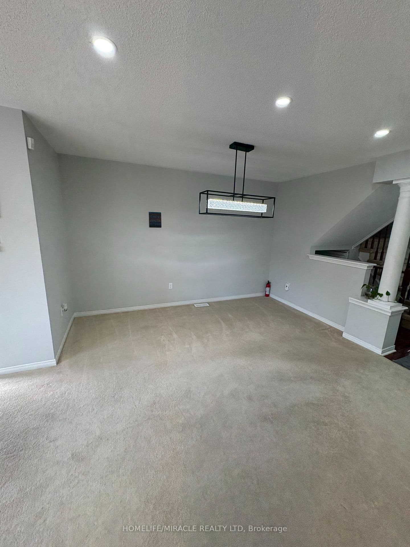 15 Nobbs Drive thumbnail 8