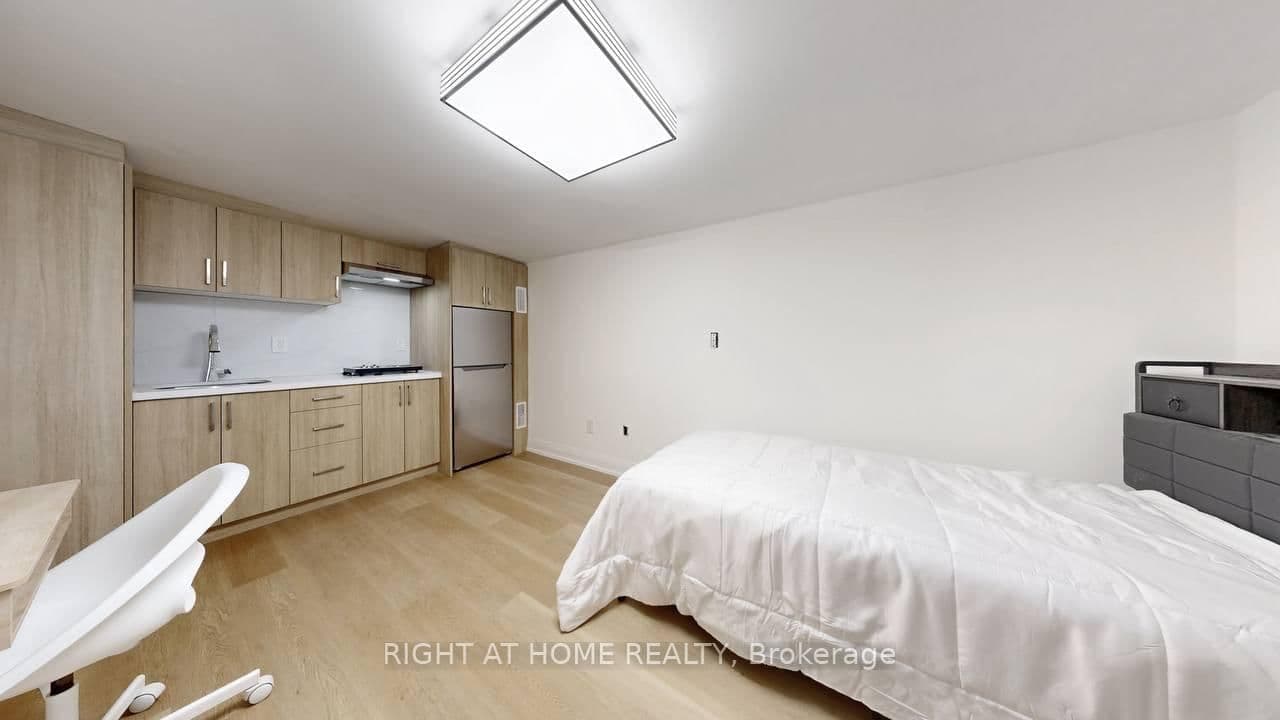 61 Glady's Road, Unit Unit 3 thumbnail 7
