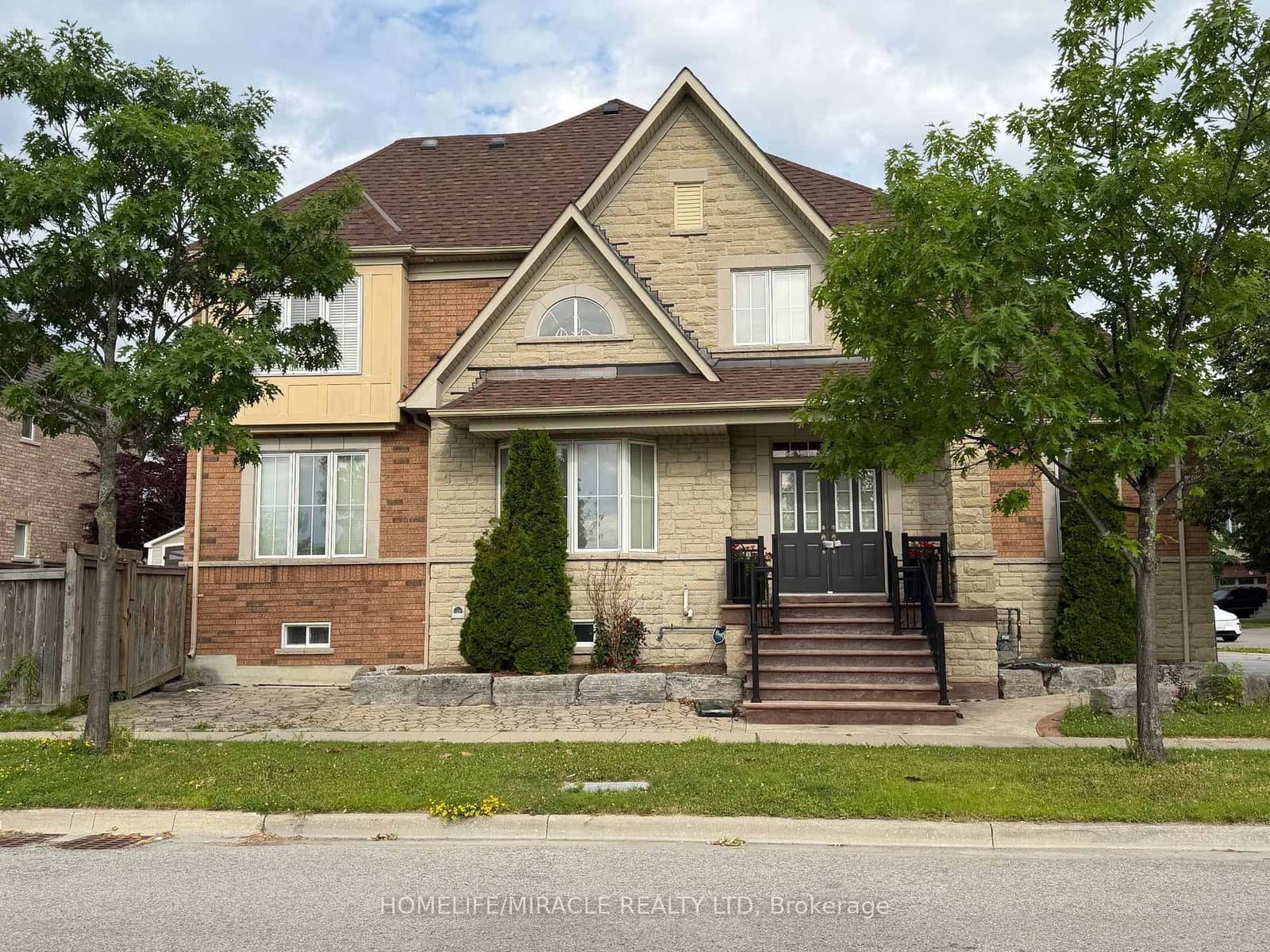 18 Portelli Crescent thumbnail 2