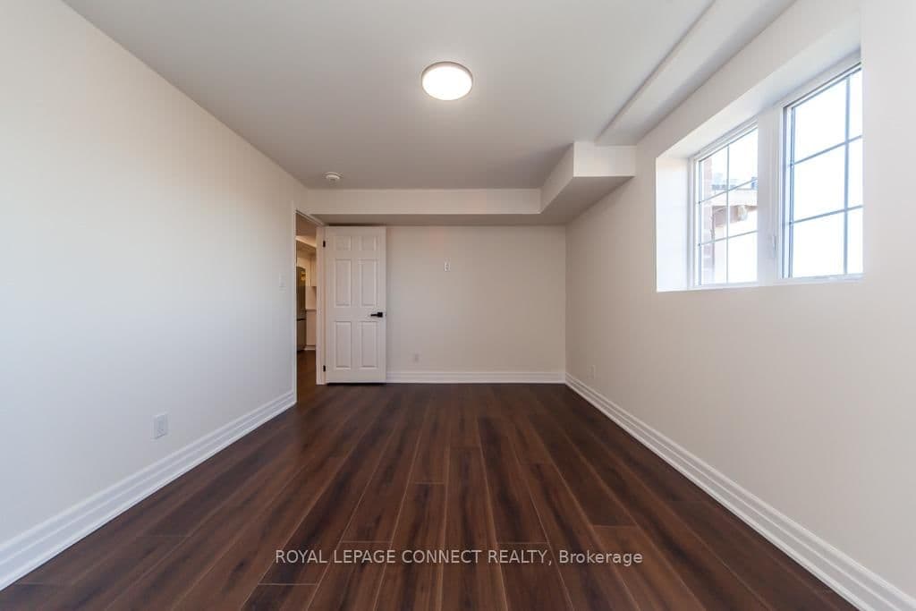 2412 Moonlight Crescent, Unit Bsmt thumbnail 17