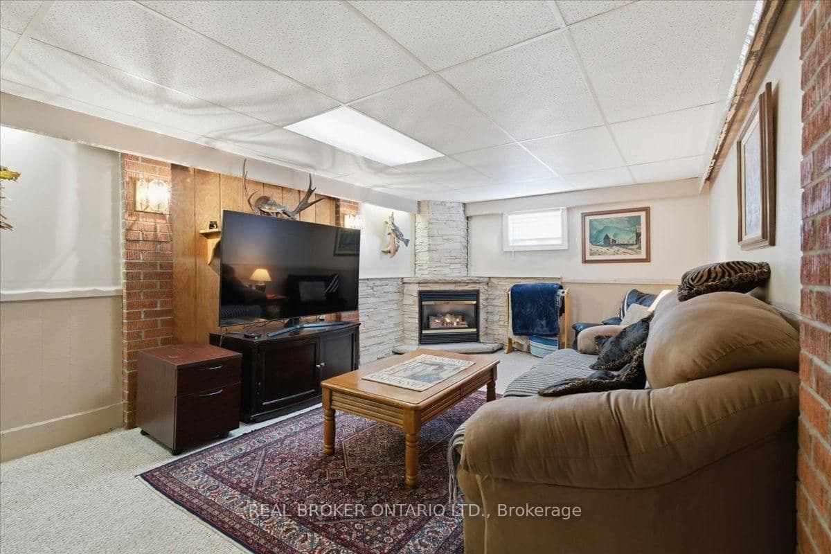 1331 Tatra Drive thumbnail 16