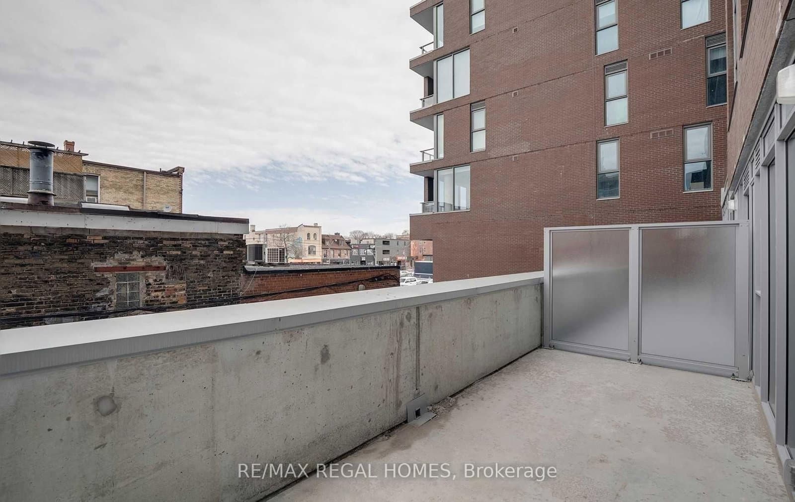 30 Baseball Place, Unit 209 thumbnail 3