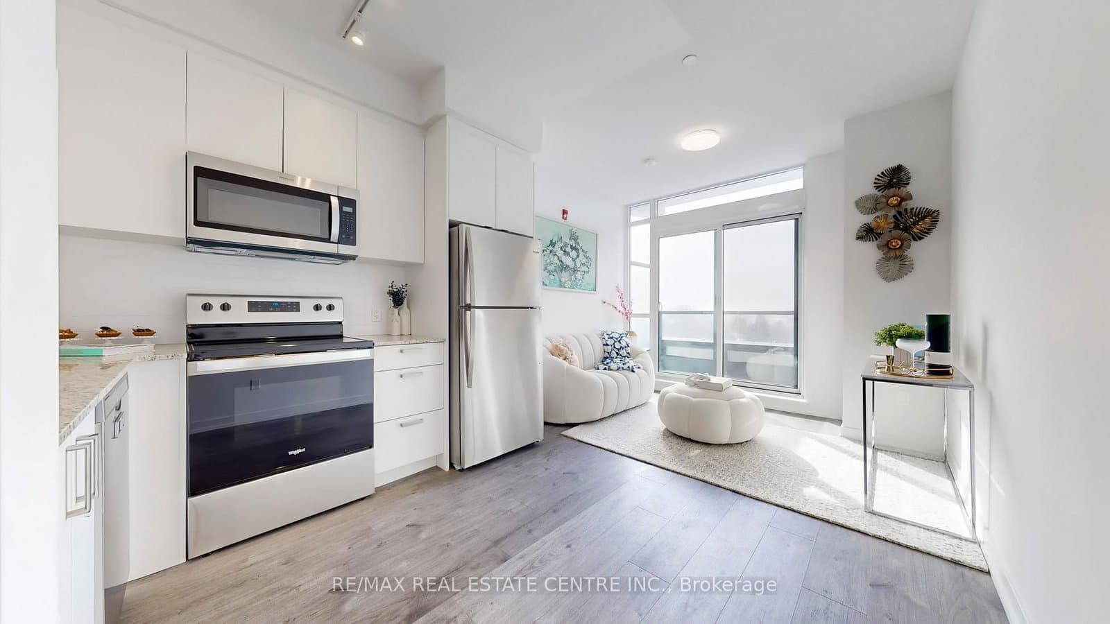 1010 Dundas Street E, Unit PH12 thumbnail 14