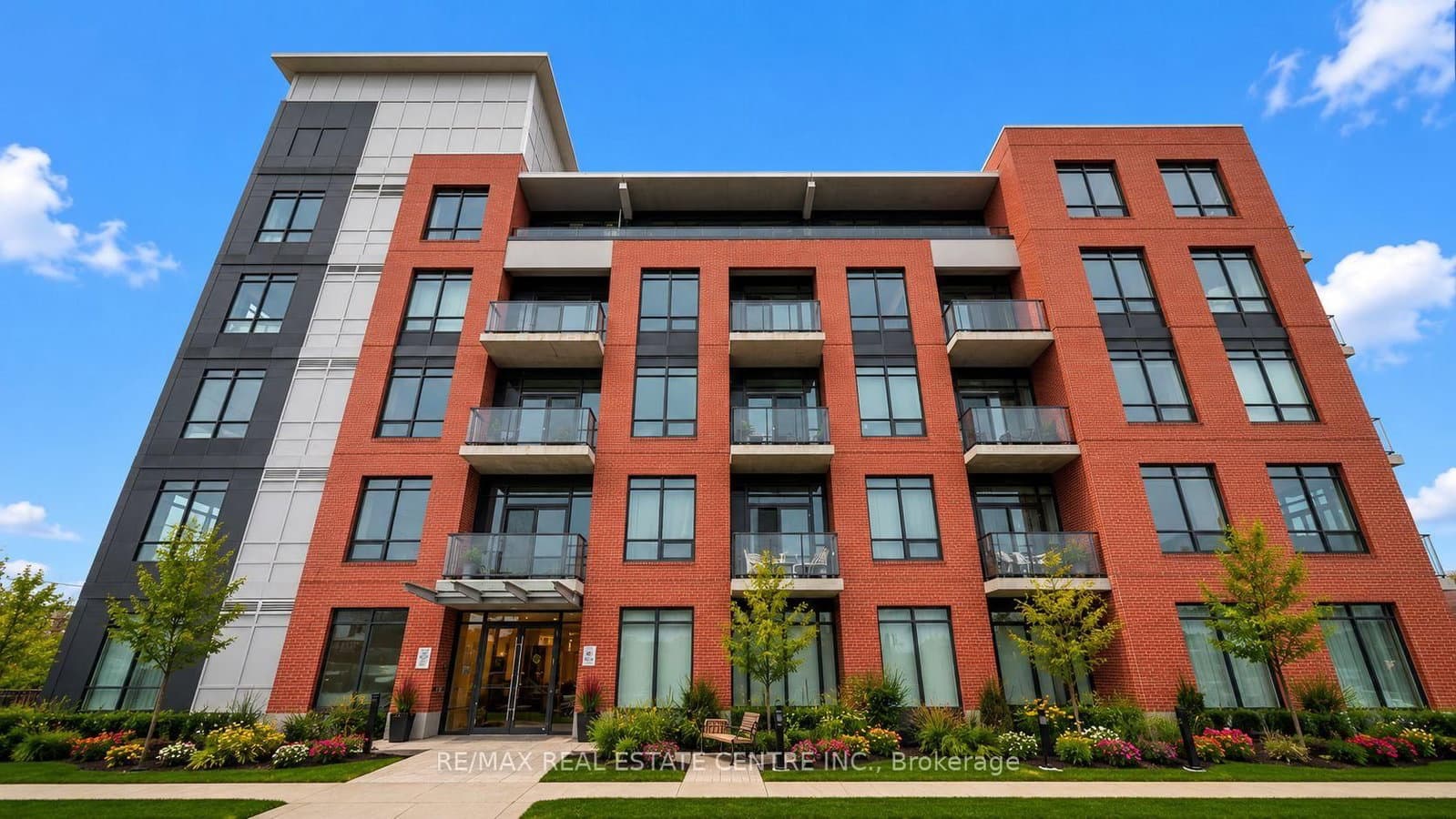 1010 Dundas Street E, Unit PH12 thumbnail 2
