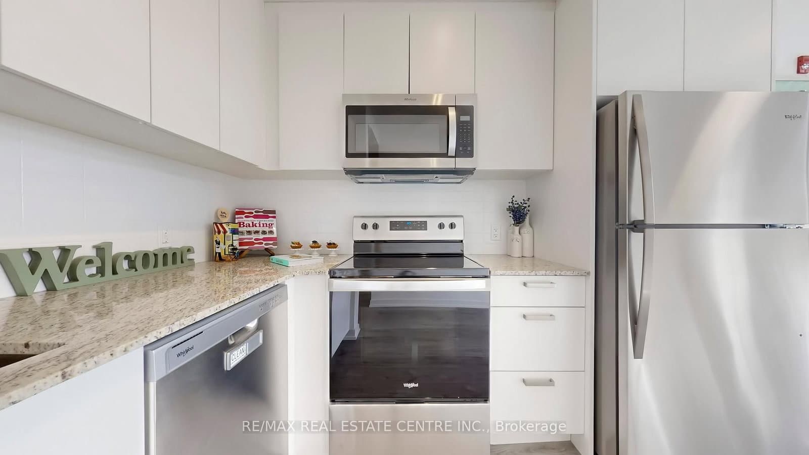 1010 Dundas Street E, Unit PH12 thumbnail 20