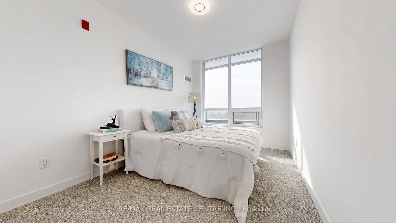 1010 Dundas Street E, Unit PH12 thumbnail 30