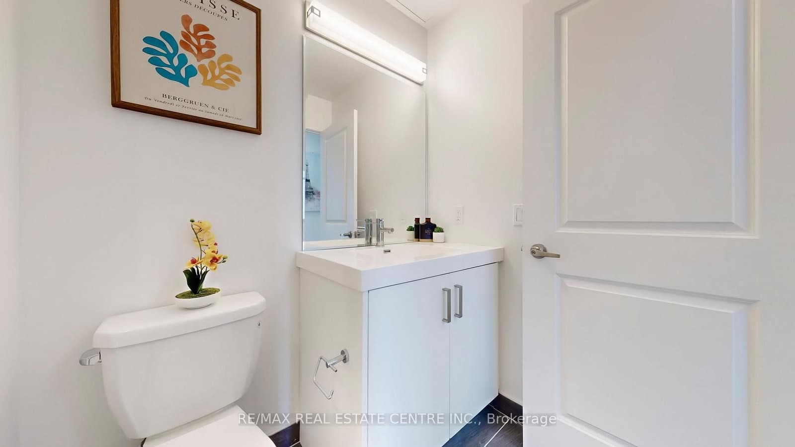 1010 Dundas Street E, Unit PH12 thumbnail 34