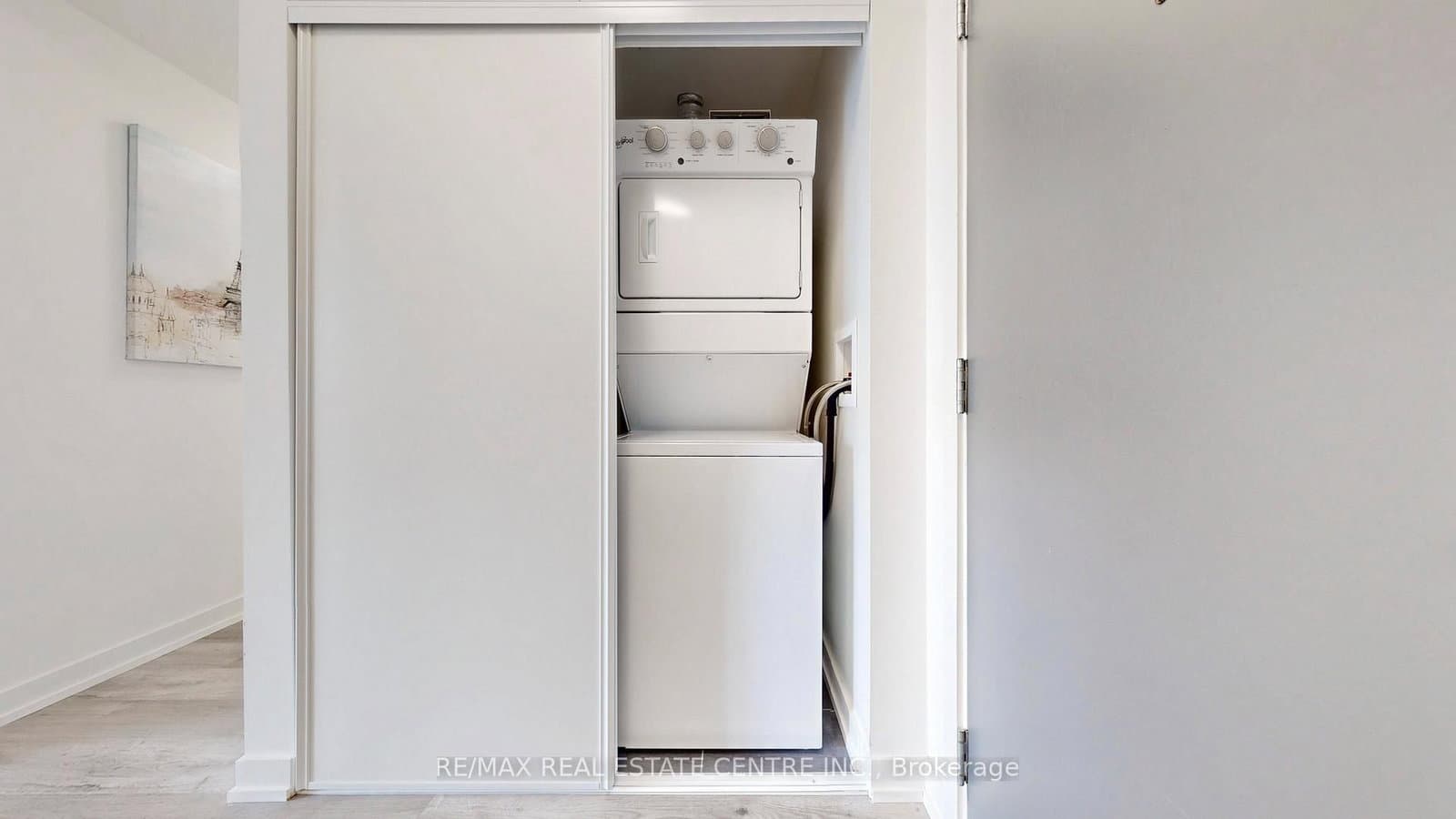 1010 Dundas Street E, Unit PH12 thumbnail 35