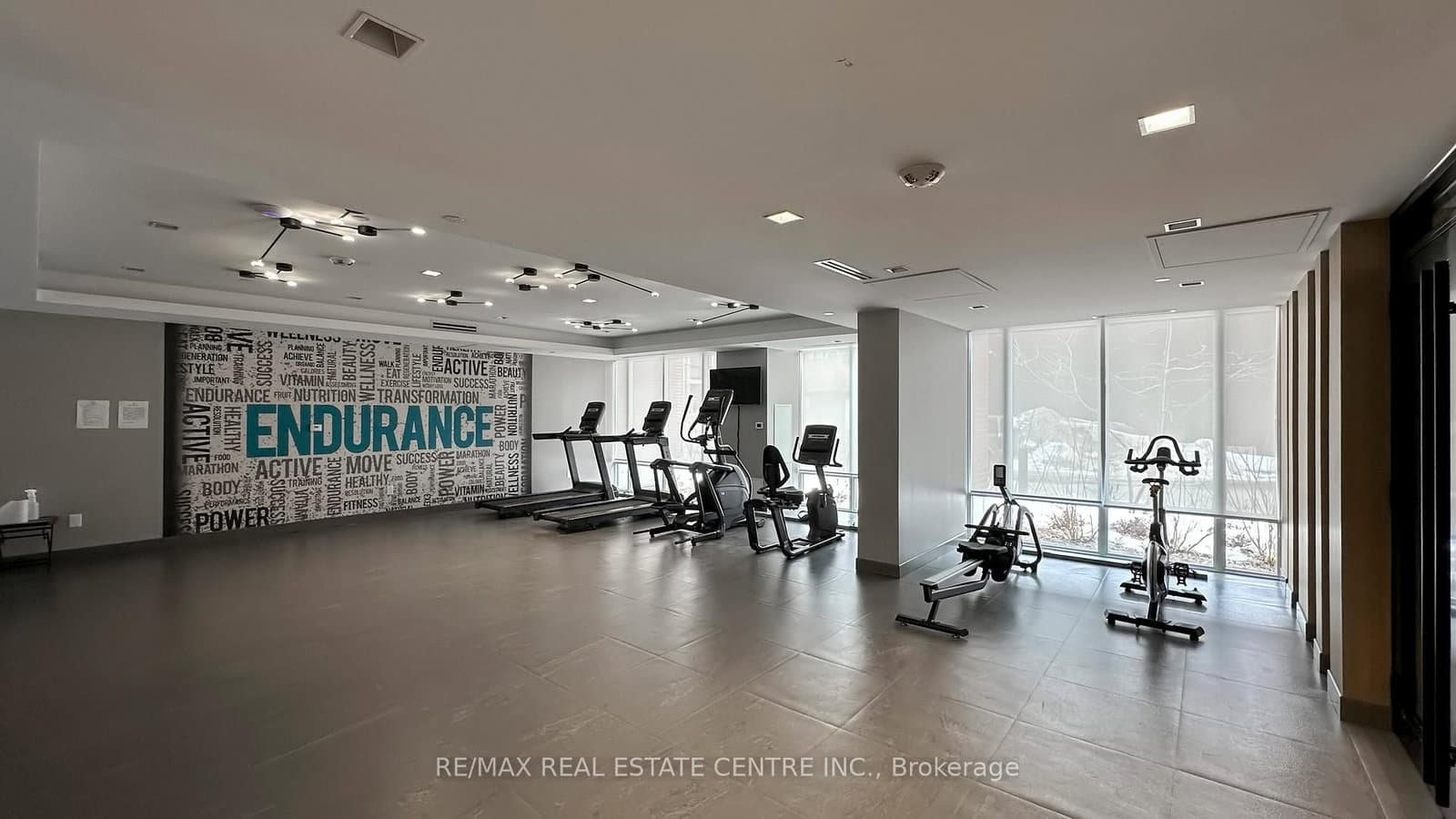 1010 Dundas Street E, Unit PH12 thumbnail 41