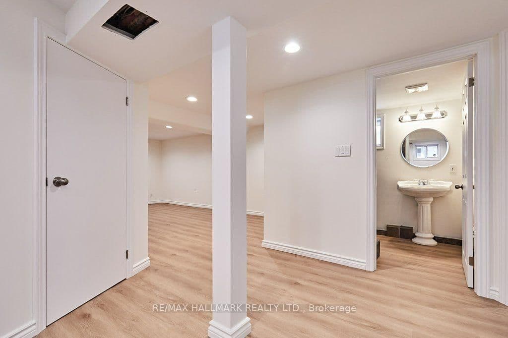 181 Ferris Road, Unit Basement thumbnail 4