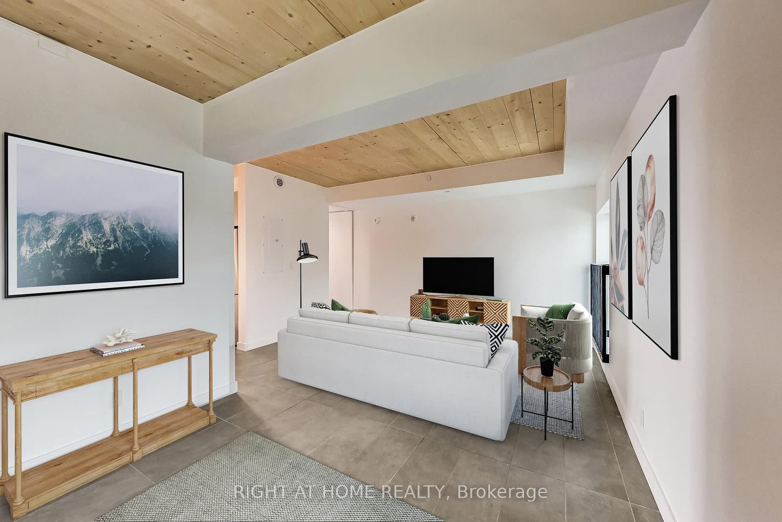 1602 Queen Street E, Unit PH thumbnail 7