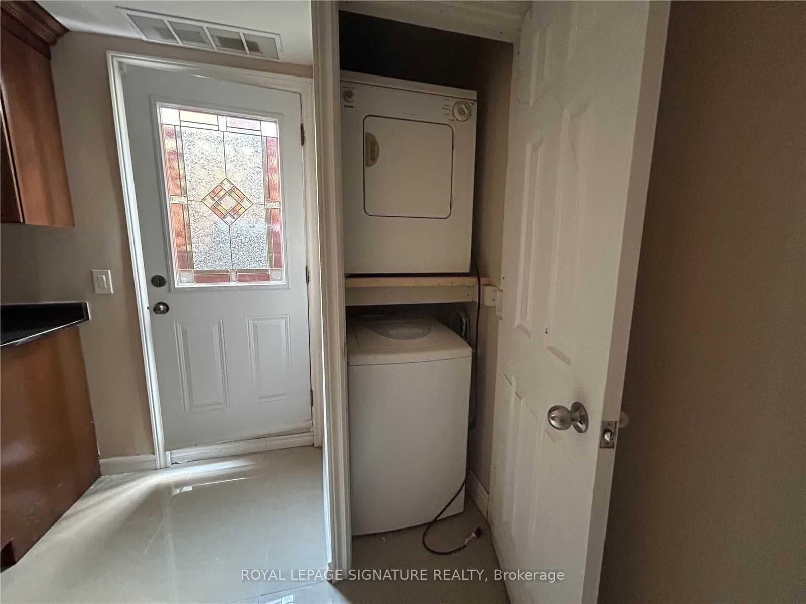 1885 Rosefield Road, Unit Lower thumbnail 4