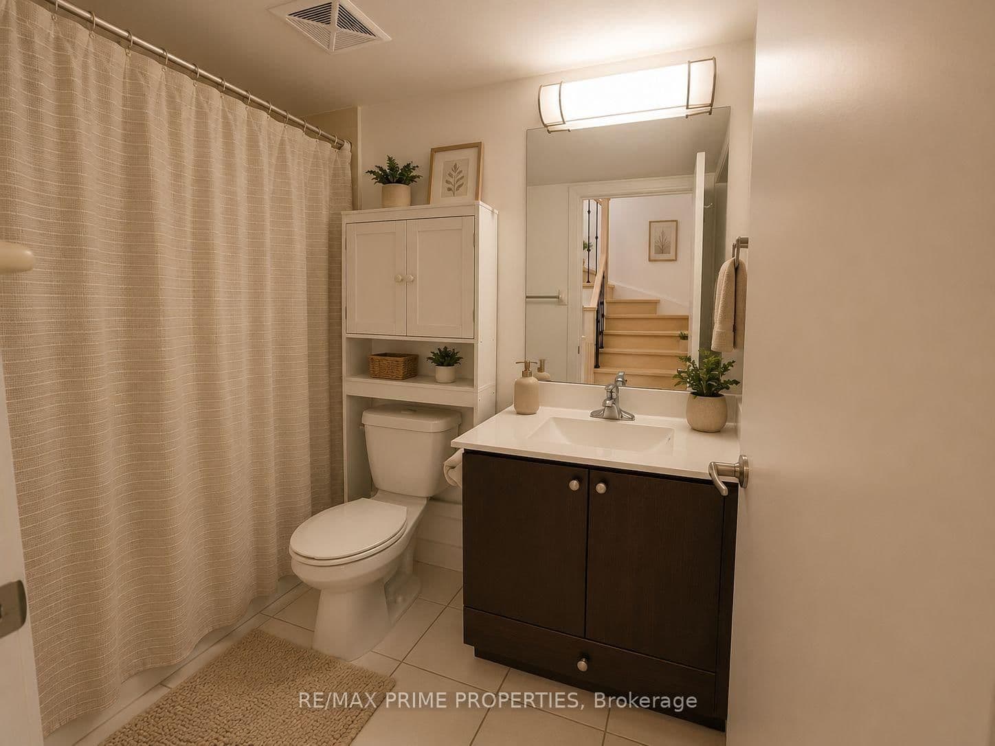 315 Village Green Square, Unit Th69 thumbnail 13